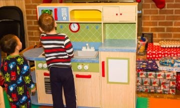 7 Amazing KidKraft Kitchen Playsets to Get Your Little Chef Cooking