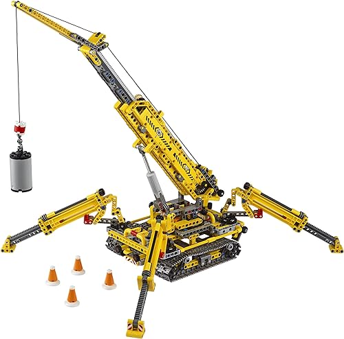This is a big crane - REALLY big
