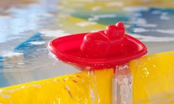 13 of The Best Water Tables For Kids